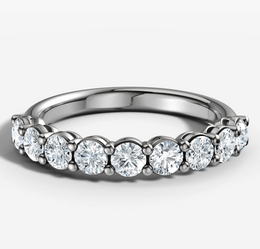 Shared Prong Band With 0.15ct Round brilliant Cut Diamonds