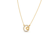 Diamond Circle Necklace with Clover Cutout – Elegant Pendant in Yellow Gold | JewelVerra