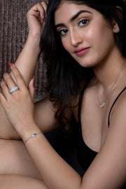 Classic Bloom Diamond Pendant – Elegant White Gold Necklace | JewelVerra