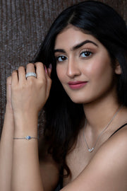 Classic Bloom Diamond Pendant – Elegant White Gold Necklace | JewelVerra