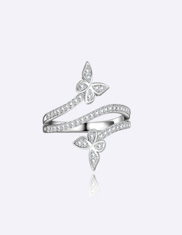 Petal-Inspired Floral Ring in Yellow Gold